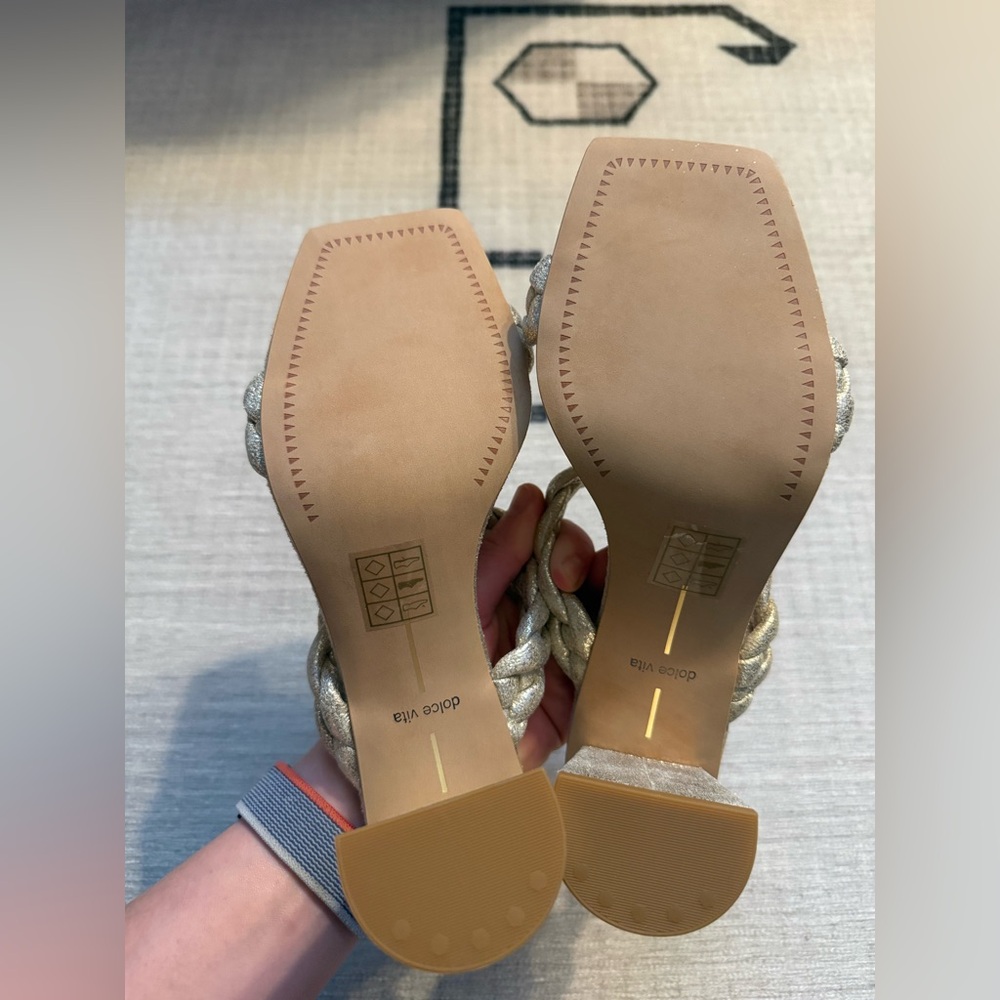 Dolce vita gold block sandal - Picture 2 of 3